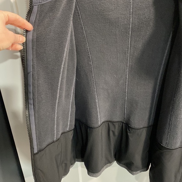 Athleta Fitted Full Zip Hoodie EUC - Picture 12 of 12